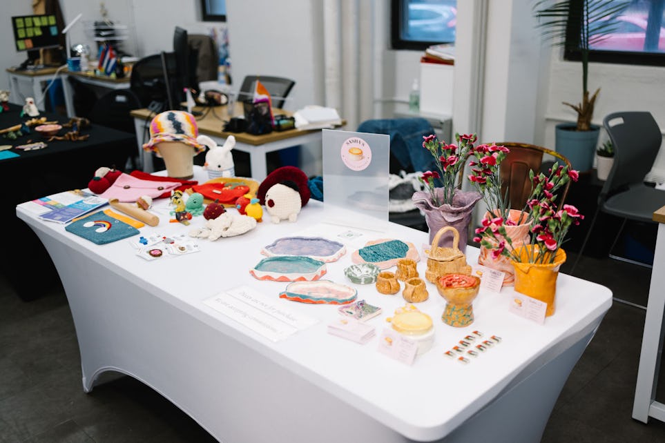 Pop-up shop display